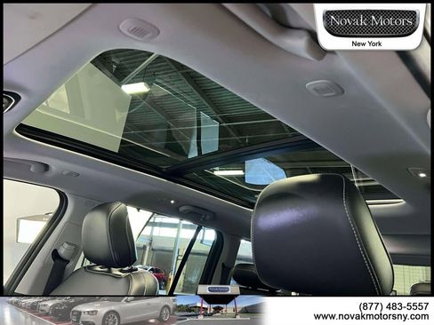 Used 2023 Jeep Grand Cherokee 4WD 4xe w/ Luxury Tech Group II image 22