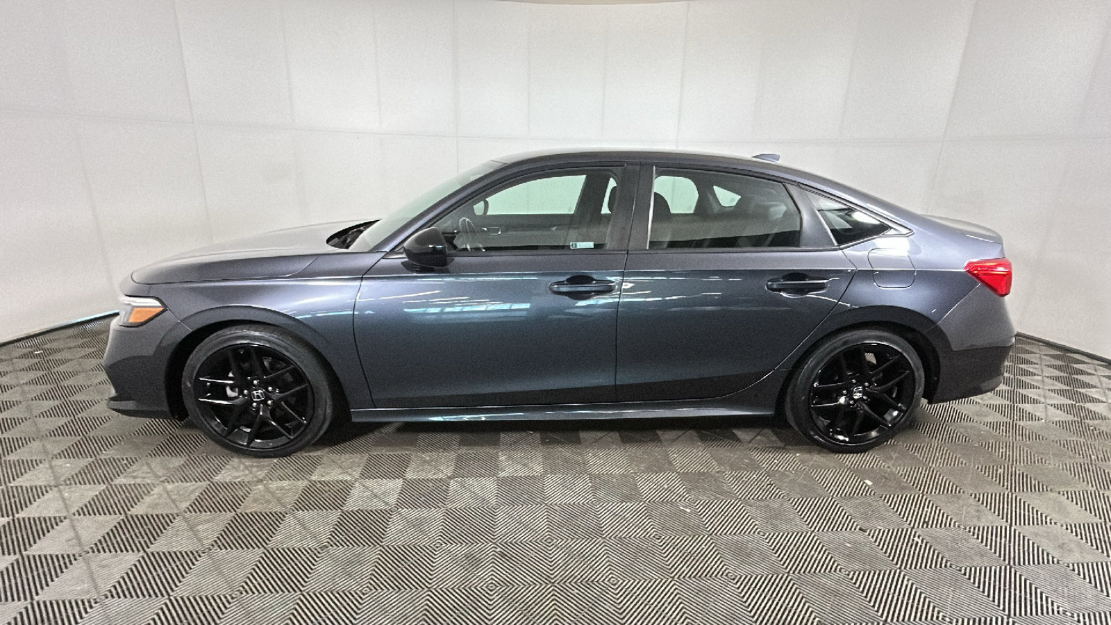 Used 2022 Honda Civic Sport image 5