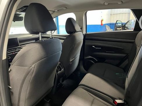 Used 2025 Hyundai Tucson SEL FWD image 17