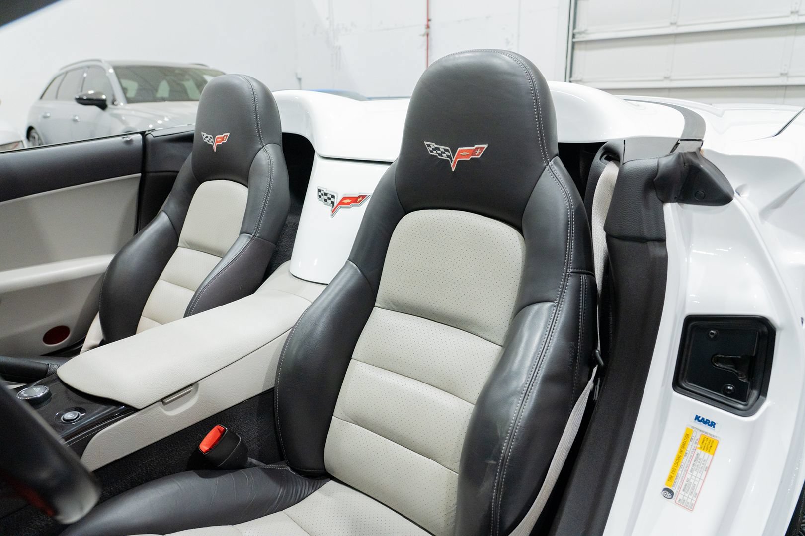 Used 2008 Chevrolet Corvette Convertible w/ Preferred Equipment Group RWD image 21