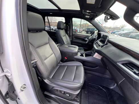 Used 2022 Chevrolet Tahoe Z71 w/ Luxury Package image 35