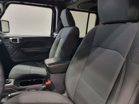 Used 2018 Jeep Wrangler Unlimited Sport S AWD/4WD image 12