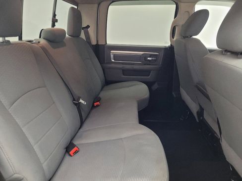 Used 2019 RAM 1500 Classic SLT RWD image 19