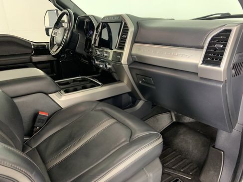 Used 2022 Ford F350 Platinum image 15