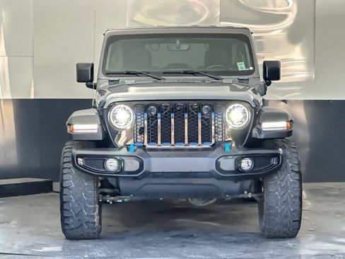 Used 2023 Jeep Wrangler Unlimited w/ Cold Weather Group AWD/4WD image 8