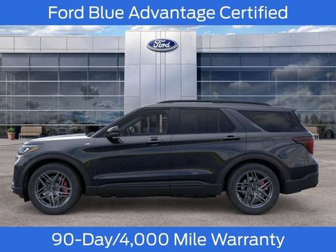 Used 2026 Ford Explorer ST-Line w/ ST-Line Street Pack AWD/4WD image 4