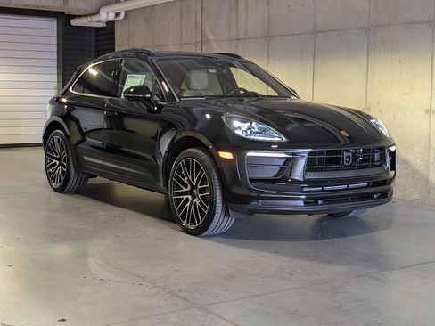New 2026 Porsche Macan image 11