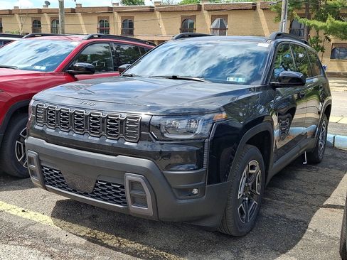 New 2026 Jeep Cherokee Laredo AWD/4WD image 3