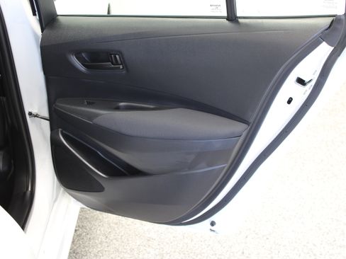 Used 2024 Toyota Corolla LE FWD image 29
