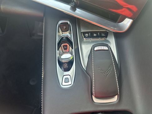 Used 2024 Chevrolet Corvette Stingray Premium Conv w/ Z51 Performance Package RWD image 22