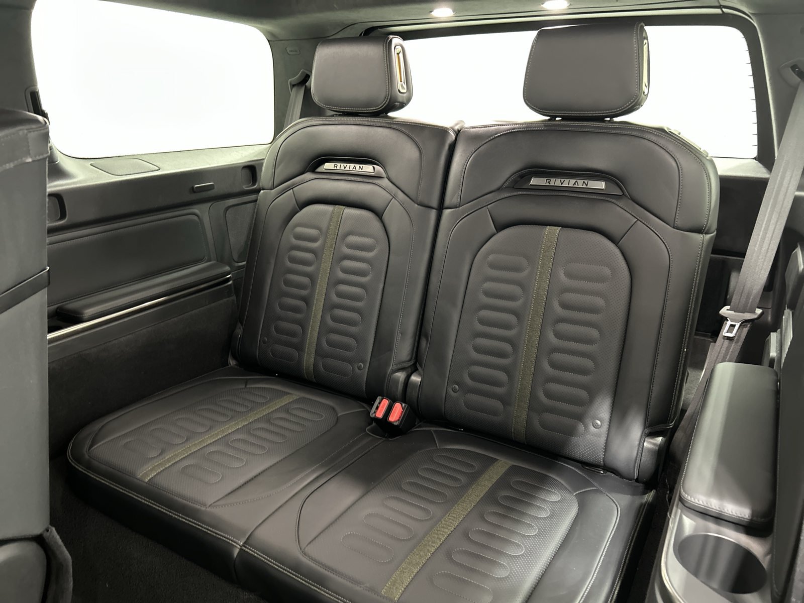 Used 2024 Rivian R1S Adventure Quad AWD/4WD image 21