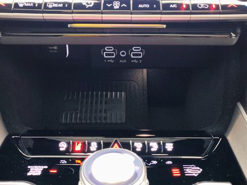New 2026 Jeep Grand Wagoneer Limited AWD/4WD image 34