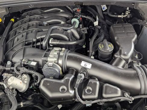 New 2025 Jeep Grand Cherokee L Altitude RWD image 12