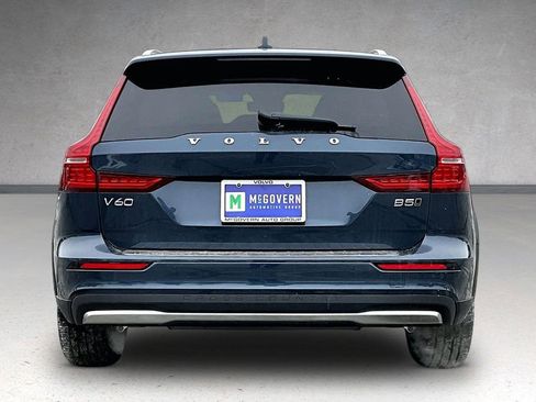 New 2026 Volvo V60 B5 Cross Country Ultra w/ Protection Package Premier AWD/4WD image 4