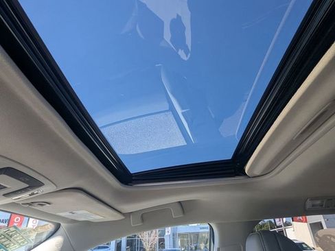 Certified 2024 Toyota Sienna XLE image 24