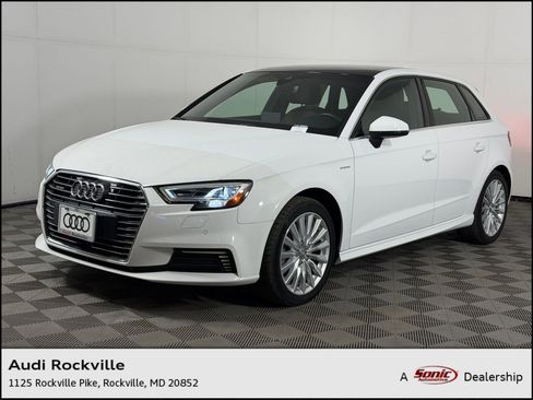 Used 2018 Audi A3 e-tron Prestige FWD image 1