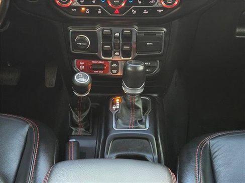 Used 2020 Jeep Gladiator Rubicon AWD/4WD image 12