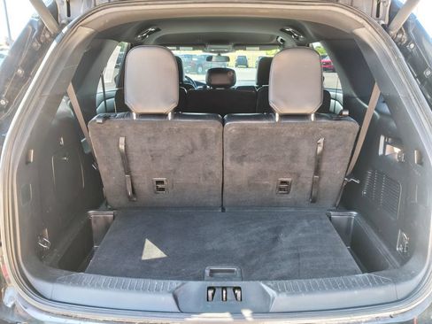 Used 2020 Ford Explorer XLT w/ Equipment Group 202A AWD/4WD image 10