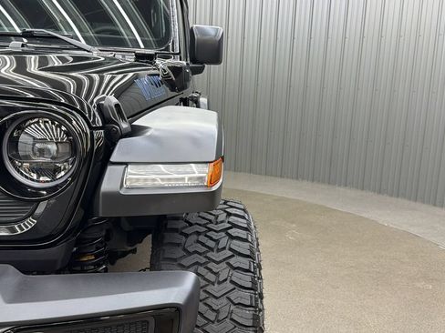 Used 2024 Jeep Wrangler Unlimited AWD/4WD image 13