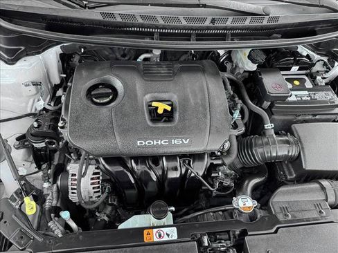 Used 2017 Kia Forte LX w/ LX Popular Package image 21