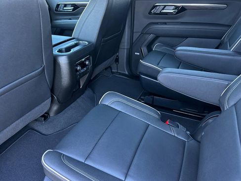 New 2026 Chevrolet Tahoe Premier image 12