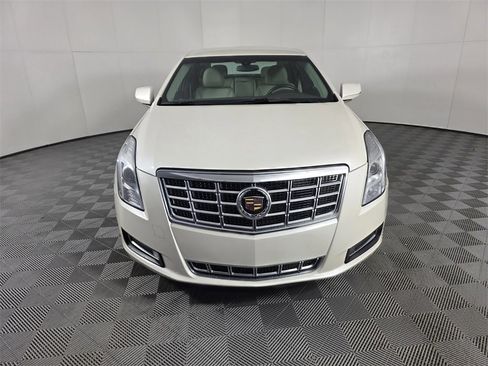Used 2014 Cadillac XTS image 3