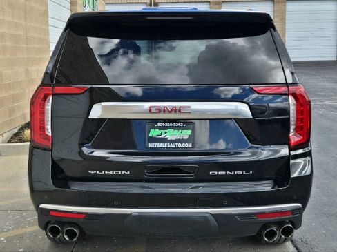 Used 2021 GMC Yukon Denali w/ Denali Premium Package image 4