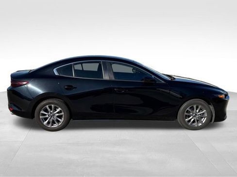 Used 2021 MAZDA MAZDA3 s image 11