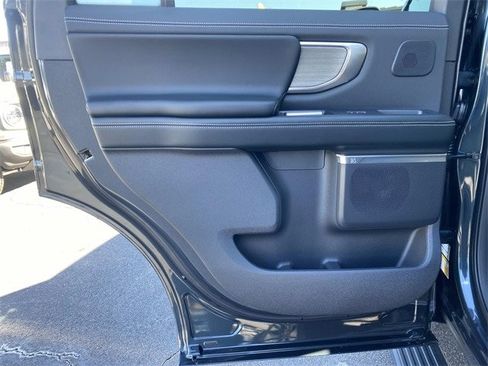 New 2025 Ford Expedition Platinum w/ Driver's Package image 30