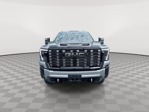 New 2026 GMC Sierra 2500 Denali Ultimate AWD/4WD image 3