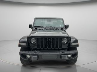 Used 2023 Jeep Gladiator Overland AWD/4WD video 2