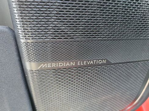 Used 2022 Rivian R1T Adventure image 16