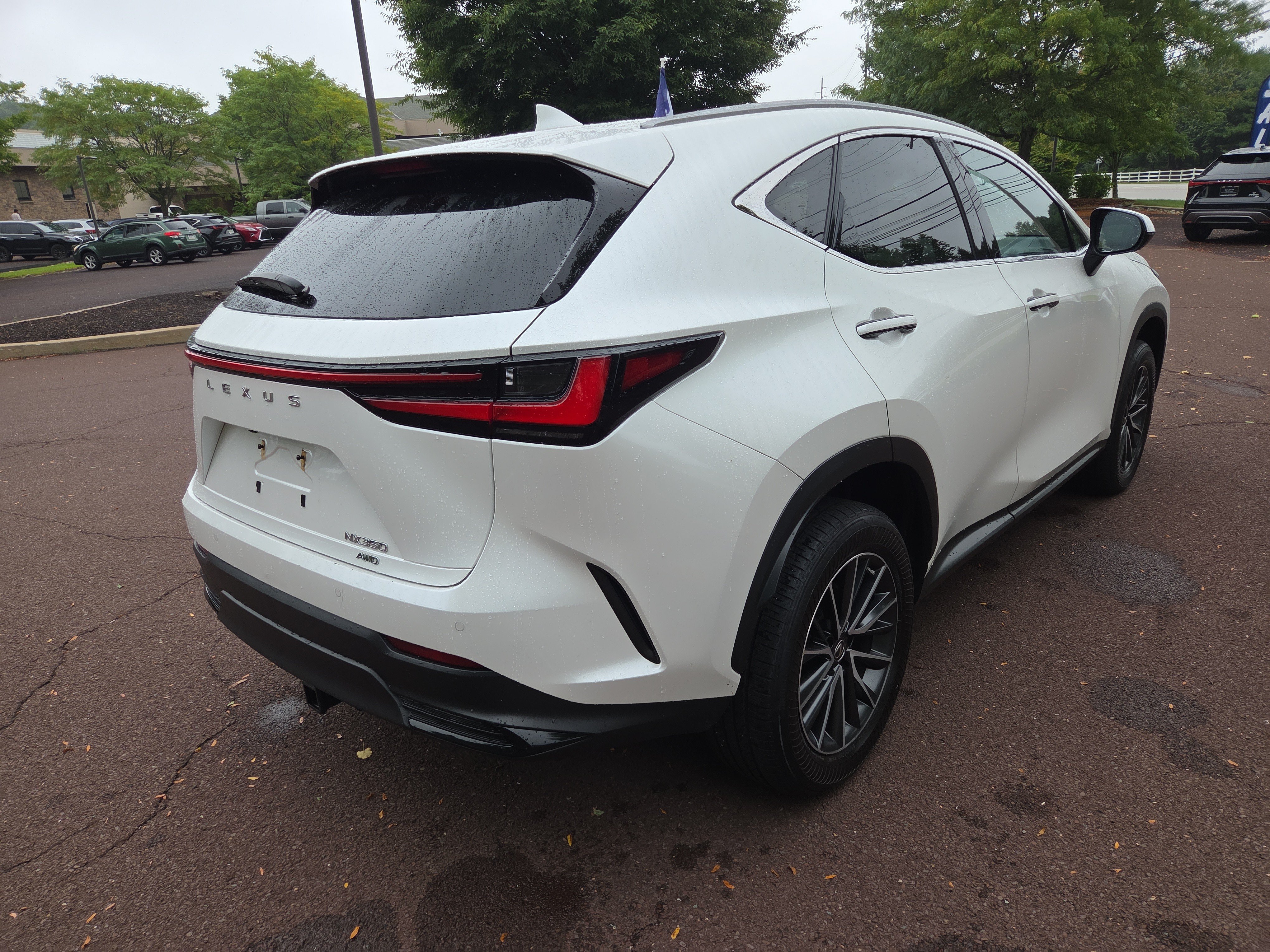 Used 2022 Lexus NX 350 AWD image 3