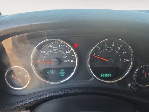 Used 2012 Jeep Wrangler Unlimited Sport AWD/4WD image 17
