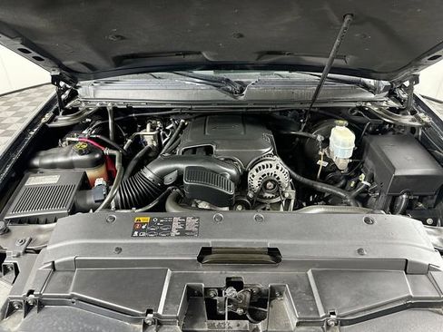 Used 2014 Chevrolet Tahoe LT RWD image 32