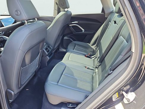 Certified 2025 Audi Q5 Premium w/ Convenience Package AWD/4WD image 33