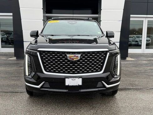 Certified 2025 Cadillac Escalade Premium Luxury AWD/4WD image 2
