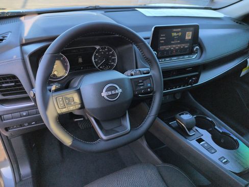 New 2026 Nissan Rogue SV FWD image 15