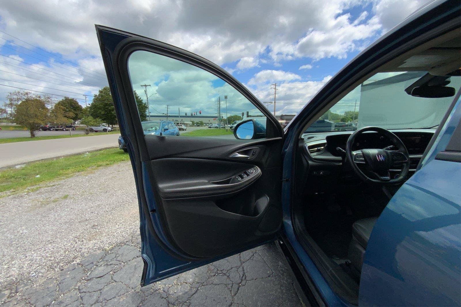 Used 2024 Buick Encore GX Sport Touring AWD/4WD image 20