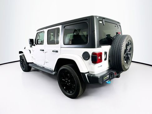 Used 2023 Jeep Wrangler Unlimited Sahara AWD/4WD image 5