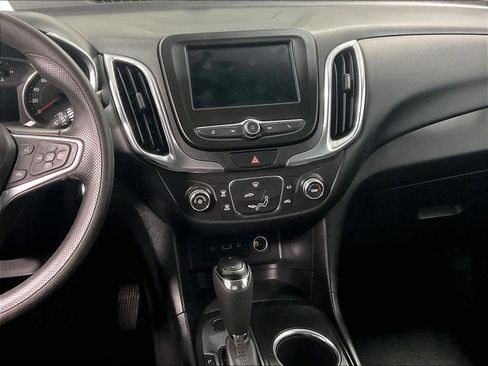 Used 2019 Chevrolet Equinox LT image 17