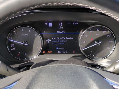 Used 2021 Buick Envision Avenir w/ Technology Package II image 13