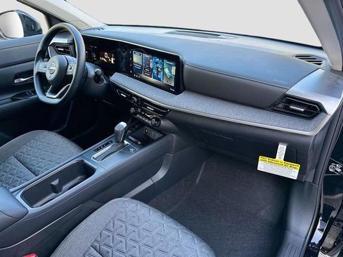 New 2026 Nissan Kicks SV image 26