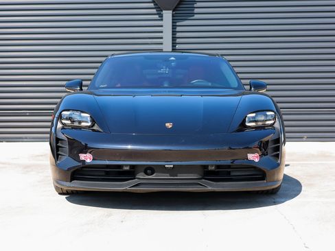 Certified 2024 Porsche Taycan GTS image 10