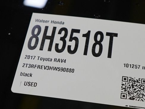 Used 2017 Toyota RAV4 XLE w/ Plus Special Value Package AWD/4WD image 30