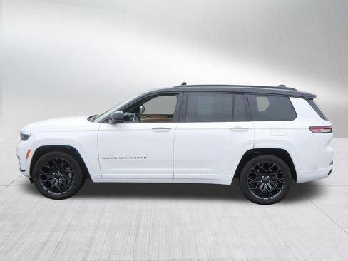 Used 2024 Jeep Grand Cherokee L Summit AWD/4WD image 4