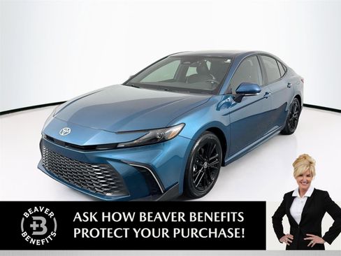 Certified 2025 Toyota Camry SE w/ Convenience Package FWD image 1