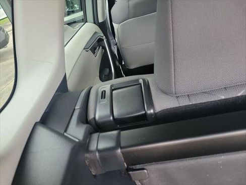 Certified 2021 Toyota RAV4 XLE w/ Convenience Package FWD image 31