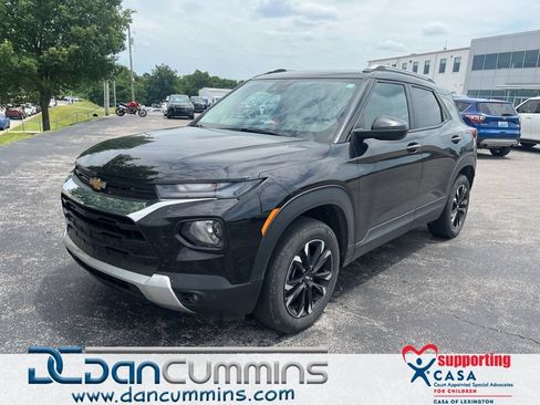 Used 2023 Chevrolet TrailBlazer LT AWD/4WD image 1
