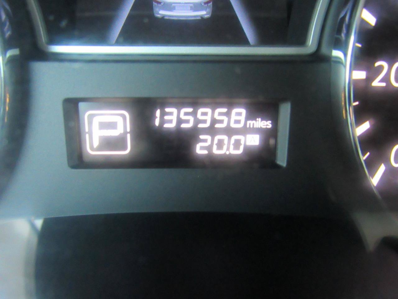 Used 2014 Nissan Pathfinder Platinum w/ Platinum Premium Package AWD/4WD image 12
